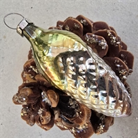 lysegrøn-top-sølvfarvet-kogle-gammel-glas-juletræspynt